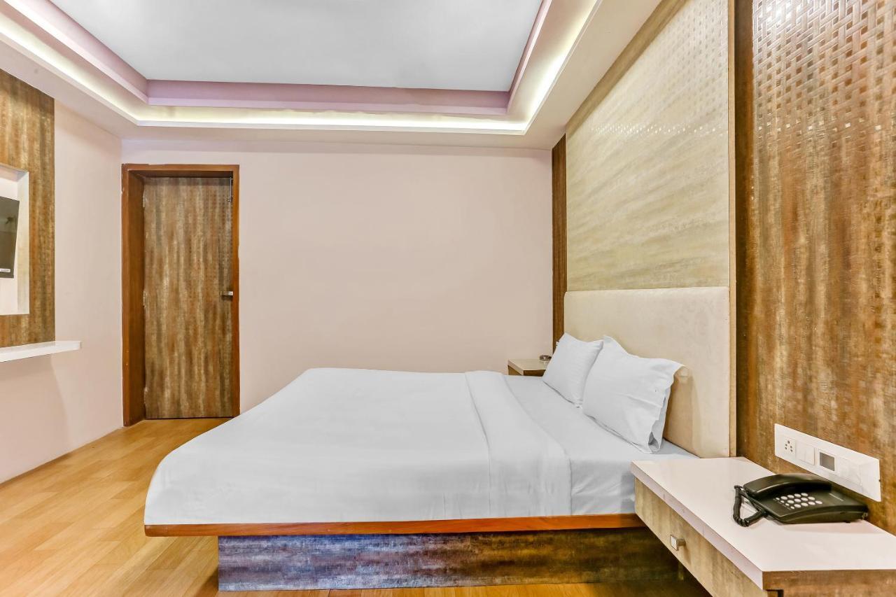 Oyo Flagship 83396 Hotel Vinyasa Residency Bombaj Exteriér fotografie