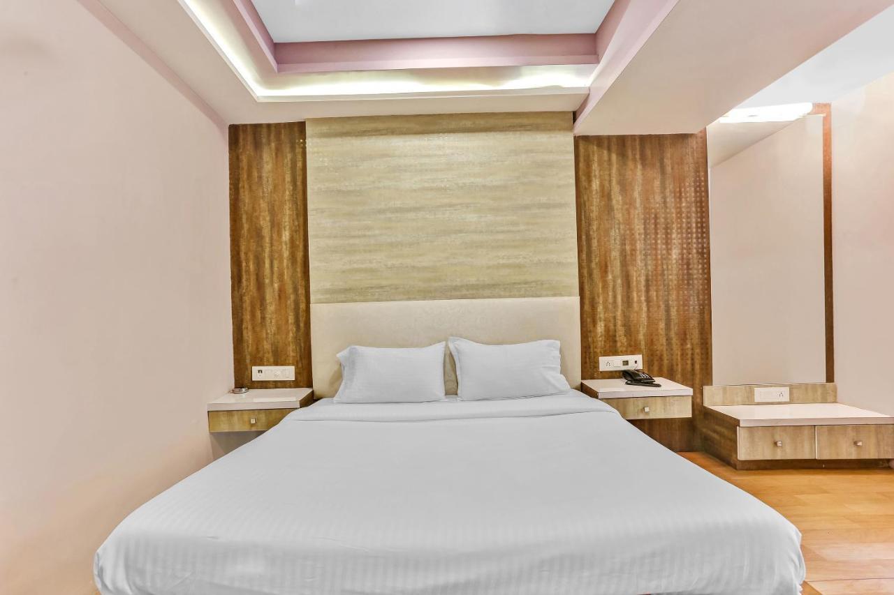 Oyo Flagship 83396 Hotel Vinyasa Residency Bombaj Exteriér fotografie